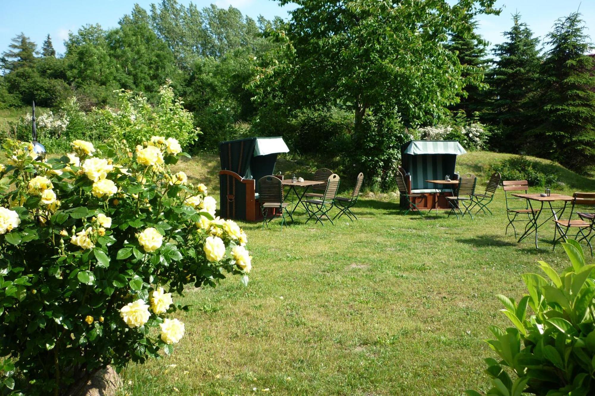 Wirtshaus Neuenkirchen Hotel Neuenkirchen auf Rugen Екстериор снимка